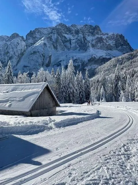 Il resort sotto la neve